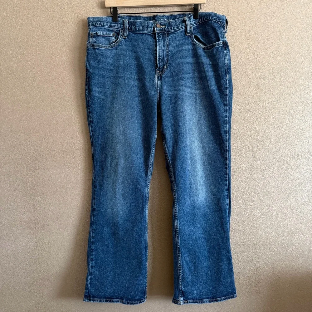 Old Navy Boot-Cut Built in Flex Blue Jeans Size 40x30